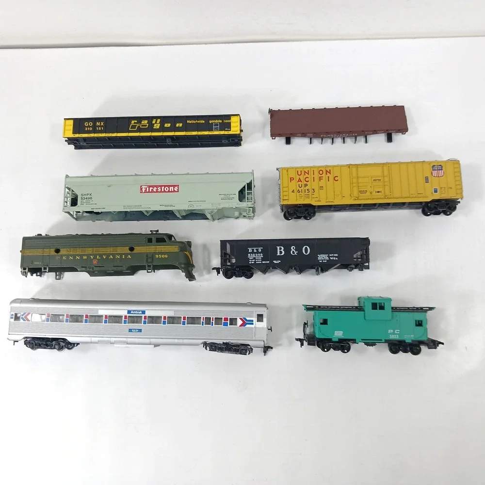 HO Scale Model Train Lot Parts Repair Pennsylvania Amtrak Union Pacific B&O